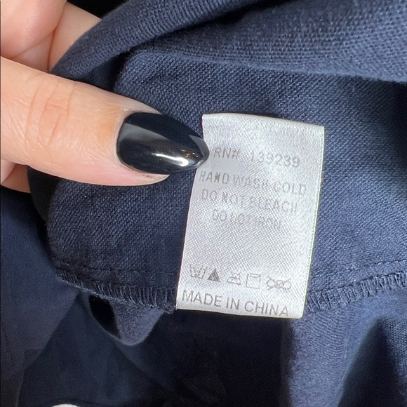 Pomander Place Tuckernuck Finley Flutter Sleeve Navy Blue Blouse Top - Picture 10 of 15